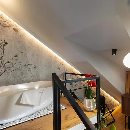Lejlighed La E Bella Vi, Luxury In Old Town *