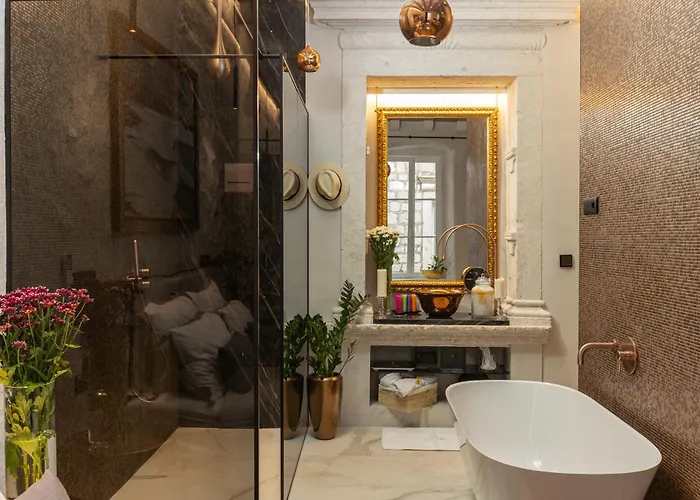Appartamento La E Bella Vi, Luxury In Old Town