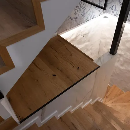 La E Bella Vi, Luxury In Old Town