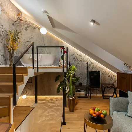 La E Bella Vi, Luxury In Old Town Ragusa