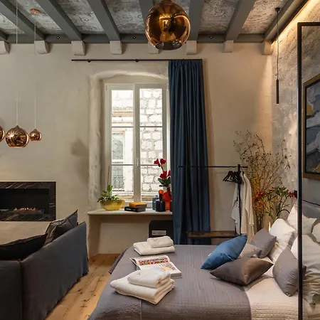 La E Bella Vi, Luxury In Old Town