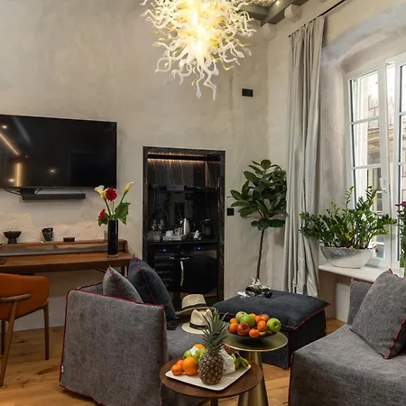 Appartamento La E Bella Vi, Luxury In Old Town Ragusa