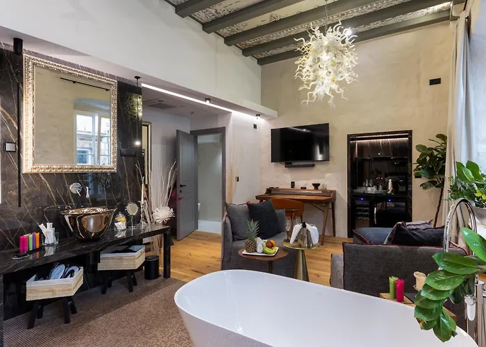 アパート La E Bella Vi, Luxury In Old Town *
