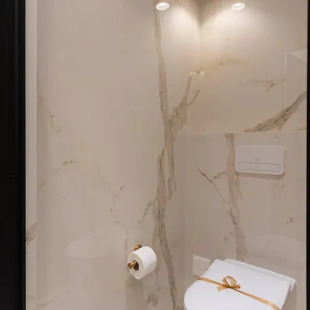 Apartment La E Bella Vi, Luxury In Old Town *