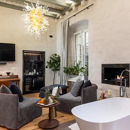 Apartment La E Bella Vi, Luxury In Old Town