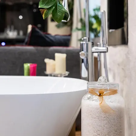 Apartamento La E Bella Vi, Luxury In Old Town